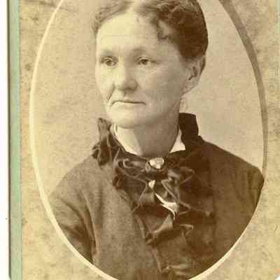 Raknin's Gallery of Art, Taunton, MA (Photo of a Woman)