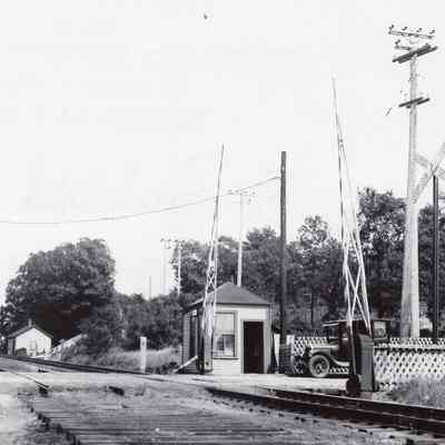 Railroads - Warren Street Railroad Crossing - 1936