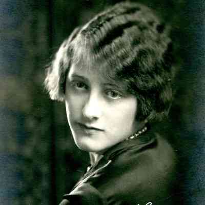 People - Bertha Carpenter - 1926