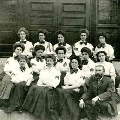 Group Pictures - People - 1908