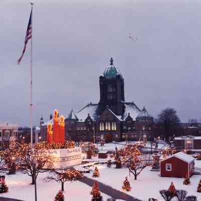Taunton - Taunton Green - Christmas Display - 1990