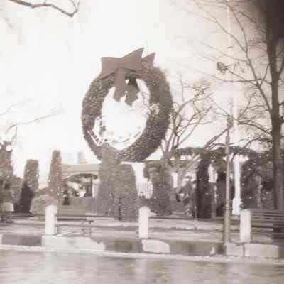 Taunton - Taunton Green - Christmas Display - 1946