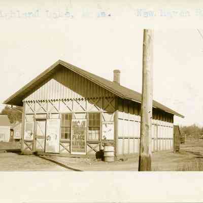 Railroad Stations - Highland Lake