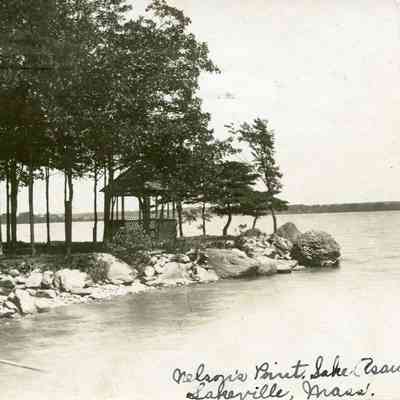 Lakeville - Nelson's Point Lake Assawansett
