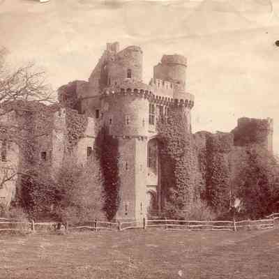 Raynham - Leonard Castle