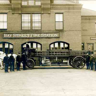 Fire Stations & Firemen - 1910 (1)