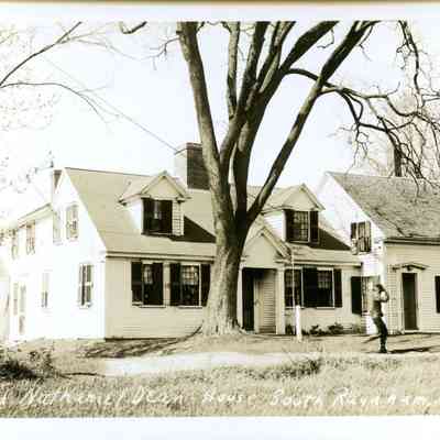 Raynham Houses - Old Nathaniel Dean House
