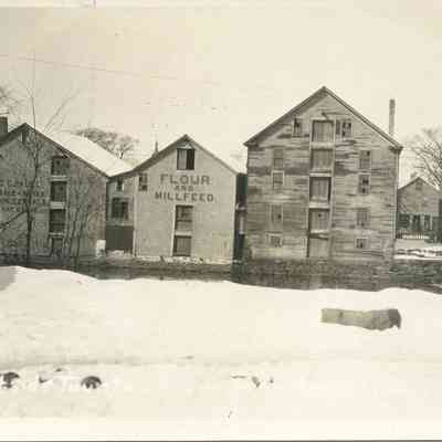 Taunton - Weir Village