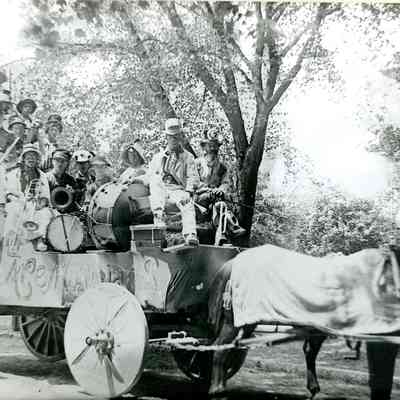 Taunton 250th Anniversary - 1889 - Parade Floats (1)