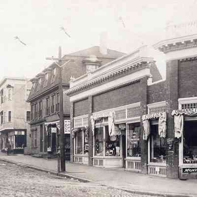 Taunton - High Street - Ralph Davol Block