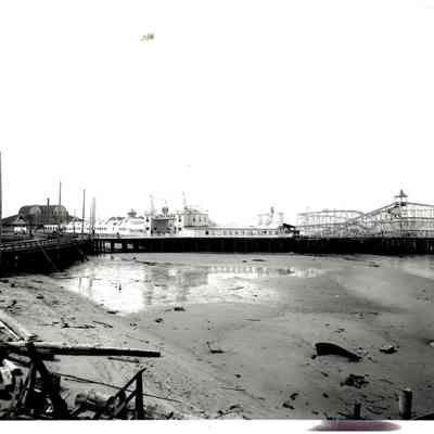 View of Luna Park and beach in front