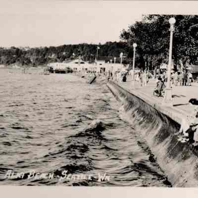 Alki Beach , high tide with bulkhead.