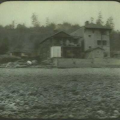 Alki Beach, Quesnell's