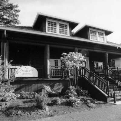 Log House Museum