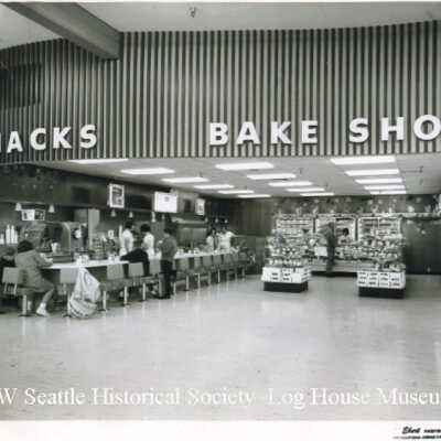 Snack Bar and Bake Shop at Admiral Safeway