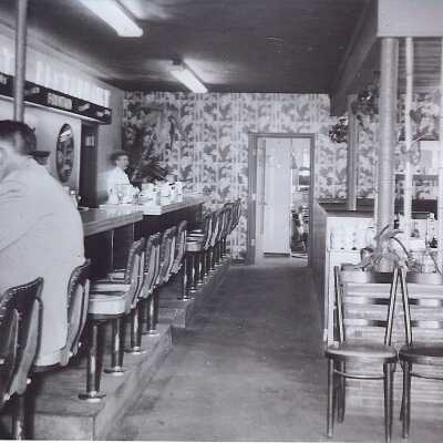Nifty's Restaurant, Counter