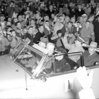 McArthur in parade