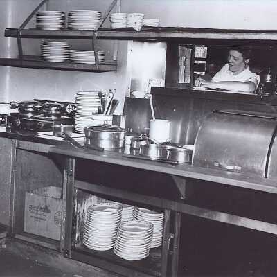Nifty's Restaurant, Kitchen