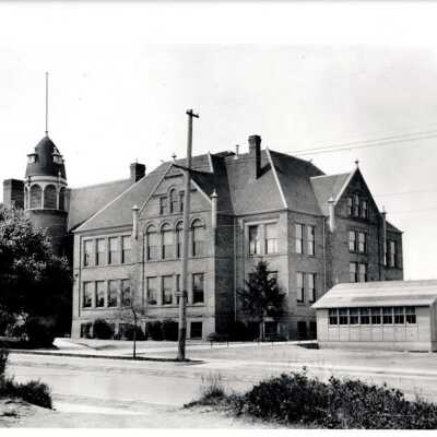 1917 West Seattle High School, high resolution positive print: Copyright: Southwest Seattle Historical Society; Origsize: 4 x 4 1/2"; Origformat: Artifact