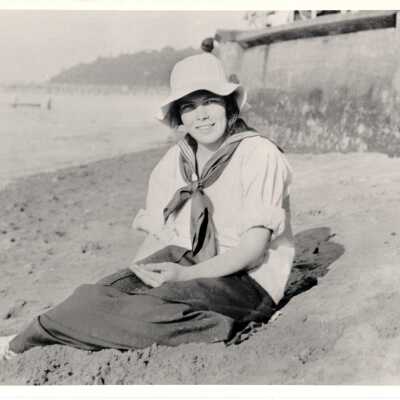 Dorothy Snowden on Alki Beach, 1915.