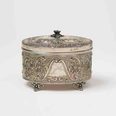 Etrog box