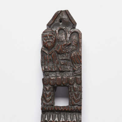 Wooden mezuzah case