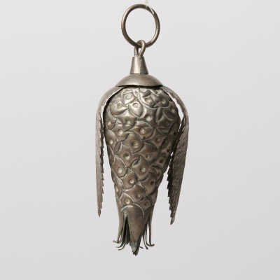 Silver fruit, sukkah decorations