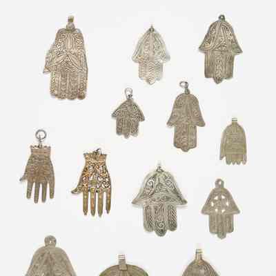 Amulets (13)