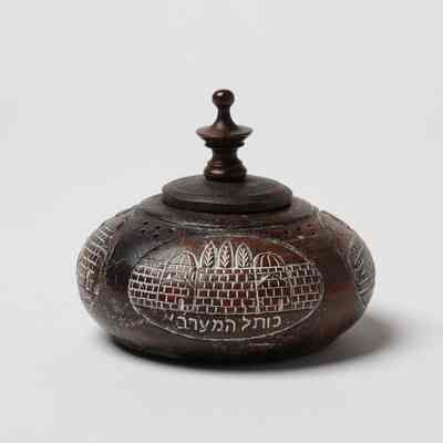 Spice box