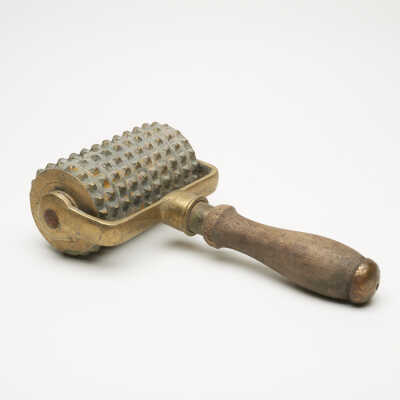 Matzah roller