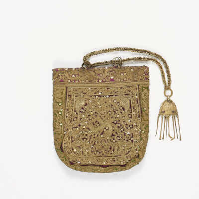 Lady's toiletry bag for Mikvah