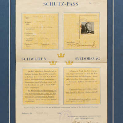 "Schutz-Pass"