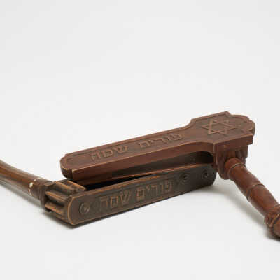 Graggers (Noisemakers) (2)