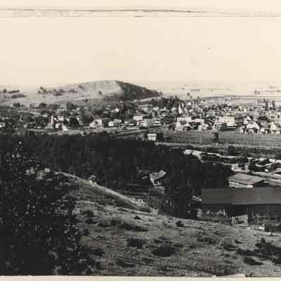 Photograph of Springfield area showing Springfield Mill, Booth-Kelly, houses and Kelly Butte, 1940