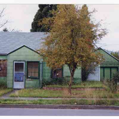 Photograph of a house, Springfield, Oregon, 1998