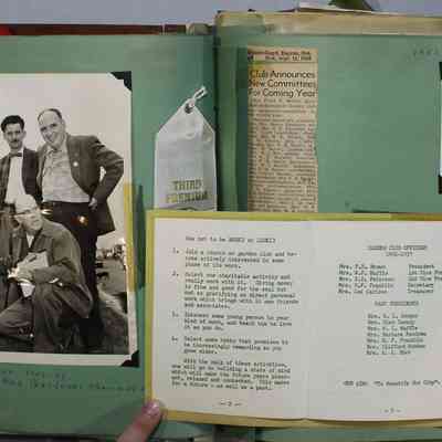 Pages 26 - 27 pamphlet (pages 2-3)