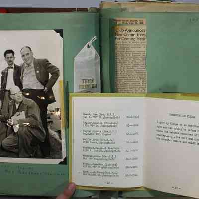 Pages 26 - 27 pamphlet (pages 16-17)