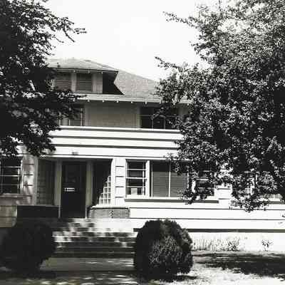 Photograph of the Brattain House Administrative Building, undated