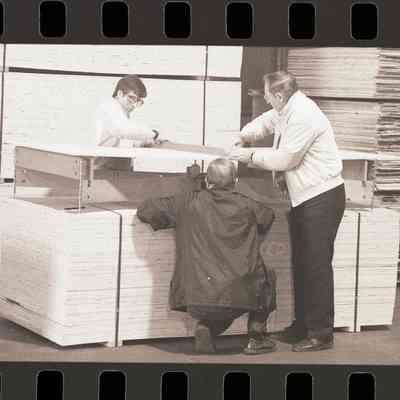 2021-005-1027_img-008: Springfield Plywood?, 2021.005.1027, Envelope 9