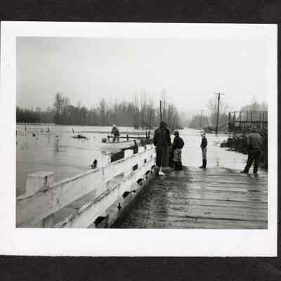 Photograph Flooded Bridge and People, Glenwood, Undated