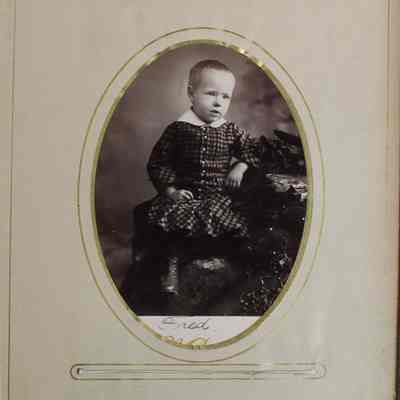 2016-024-012_img-036: Page 32 of photograph album 2016.024.012: Photo of Fred.
