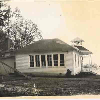 Photograph of Mohawk Elementary School on Donna Rd., Mohawk, Oregon, 1940s