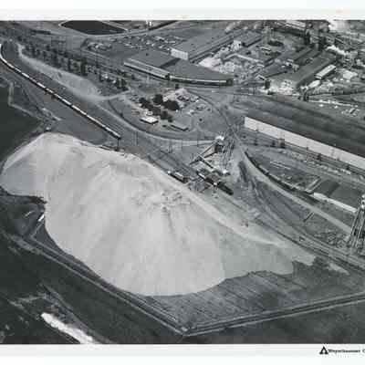 Aerial photograph of the Weyerhaeuser Company and area, Springfield, undated