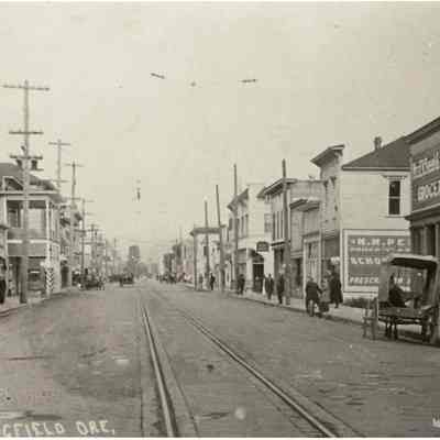 Photograph of Main Street, Springfield, Oregon, undated