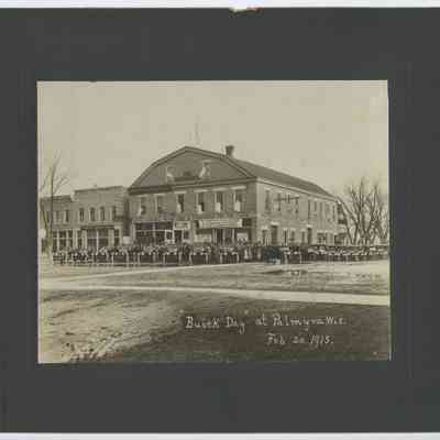 Photograph of 'Buick Day' at Palmyra, Wisconsin, 1915