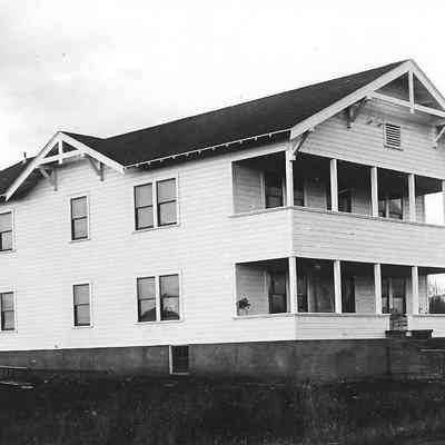 Photograph of Hospital on F Street, Springfield, Oregon, date unknown