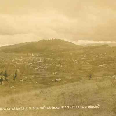 Photograph postcard of Springfield, "On the Road of a Thousand Wonders"