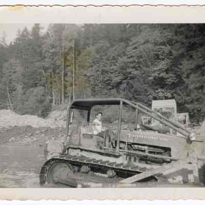 Photograph of Bill Davis, Leaburg lake, Oregon, 1958