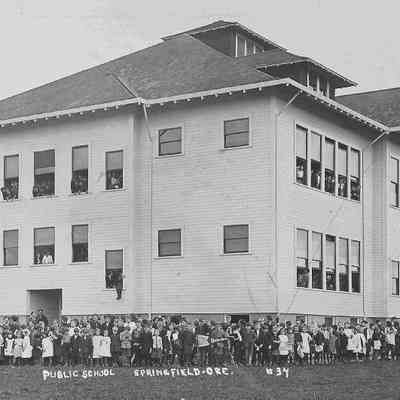Photograph of Lincoln School, 1915
