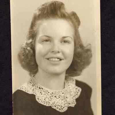 Photograph of Peggy Wright (Kirkpatrick), 1941